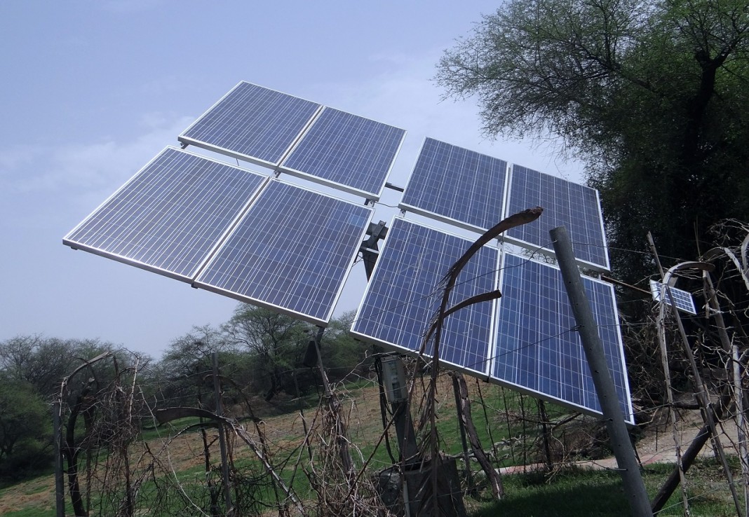 panele słoneczne, odnawialne źródła energii