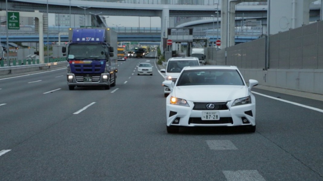 Toyota Highway Teammate – technologia automatycznego prowadzenia pojazdów – testy Lexusa GS