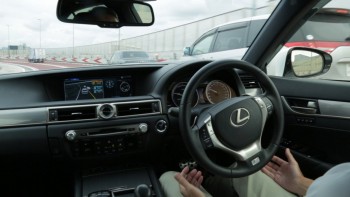 Toyota Highway Teammate – technologia automatycznego prowadzenia pojazdów – testy Lexusa GS