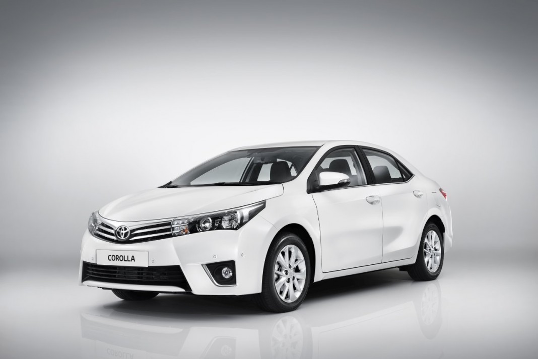 2013_corolla_studio_03