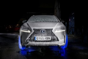 Lexus NX 300h na lodowych kołach