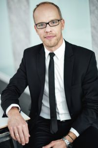Tomasz Mika, Dyrektor Działu Powierzchni Magazynowo-Przemysłowych w Polsce, JLL