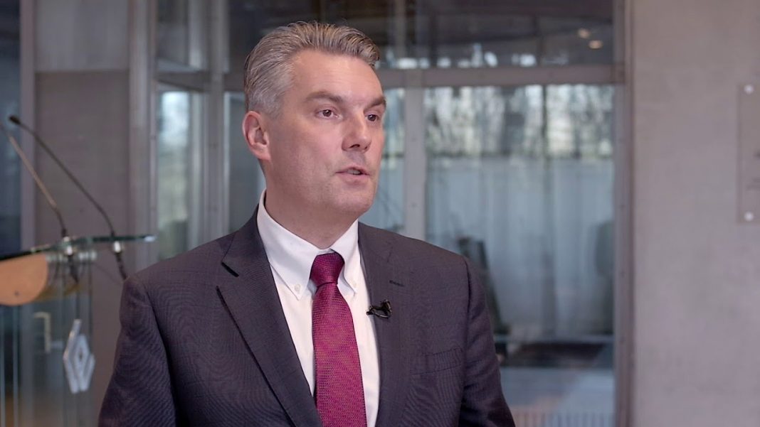 Aleksander Poniewierski, Partner/ Global IoT Leader w EY