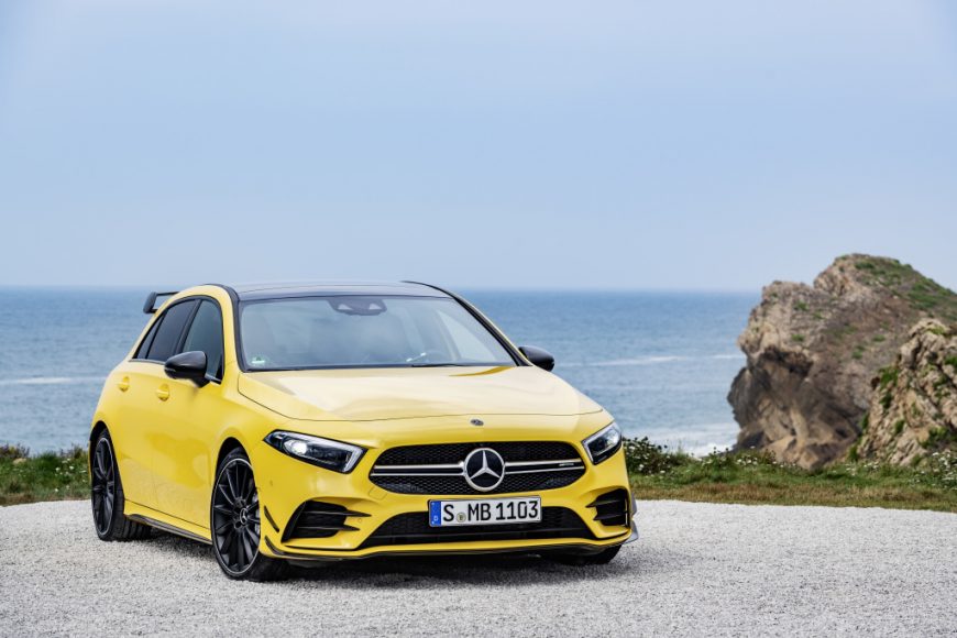 Der neue Mercedes-AMG A 35 4MATIC: Neuer Einstieg in die Welt der Driving Performance The new Mercedes-AMG A 35 4MATIC: New entry-level model opens up the world of driving performance