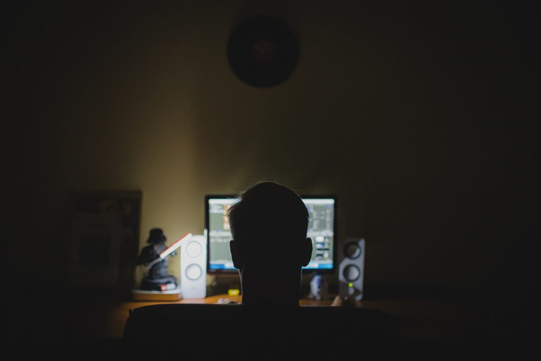 programista komputer haker internet