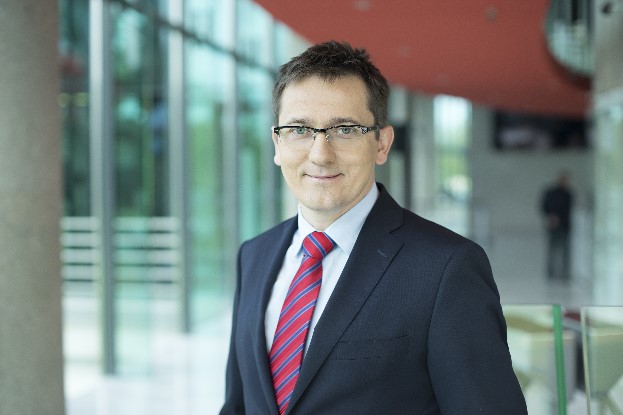 dr Mariusz Cholewa, prezes Zarządu BIK
