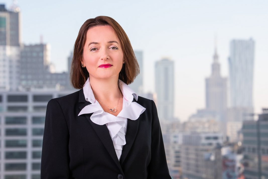 Rowena Everson, dyrektor zarządzająca globalnym centrum usług Standard Chartered w Polsce