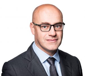 prof. Jakub Brdulak, wykładowca na kierunku zarządzanie i przywództwo na Uniwersytecie SWPS
