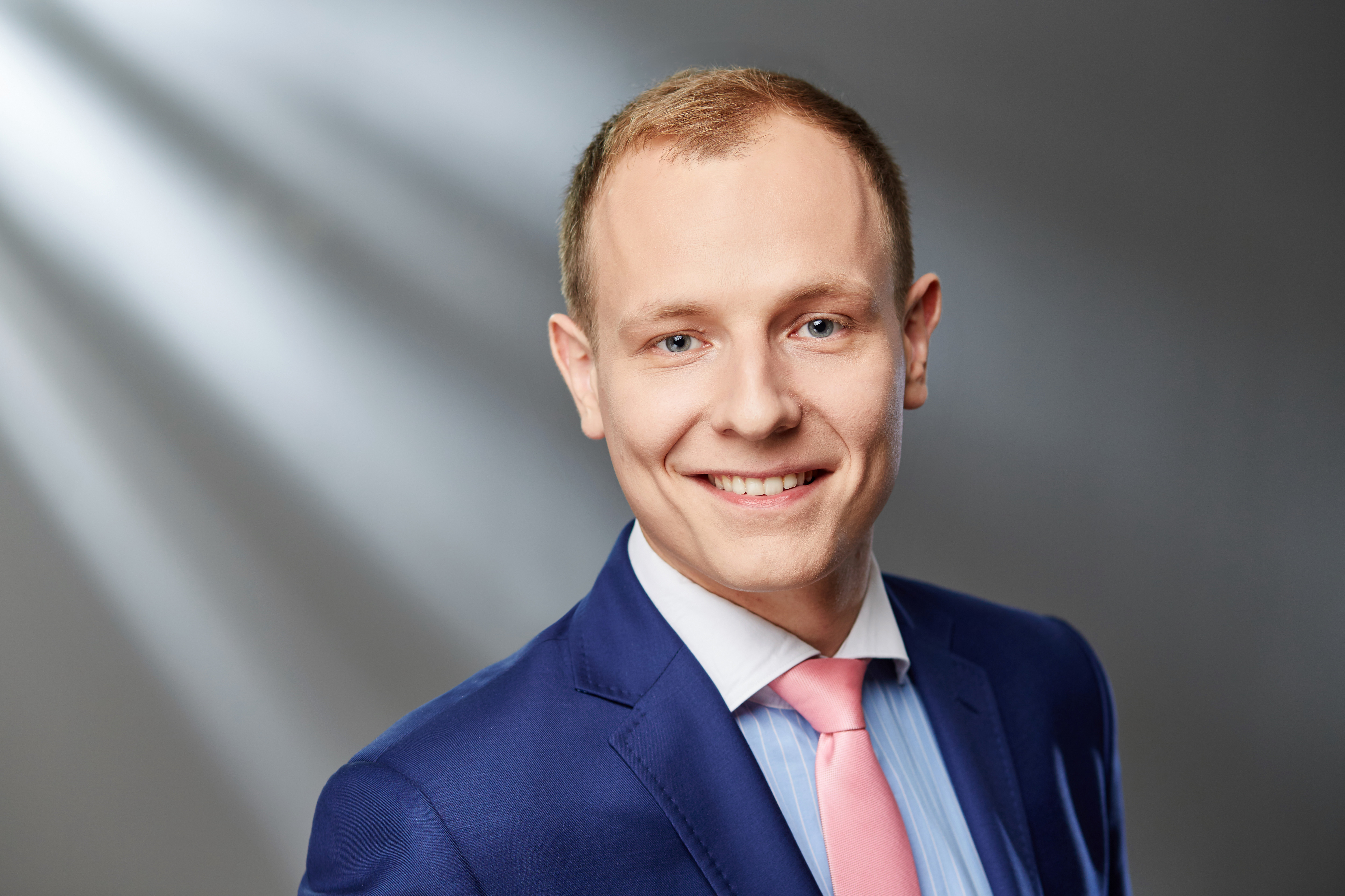 Marek Straszak`