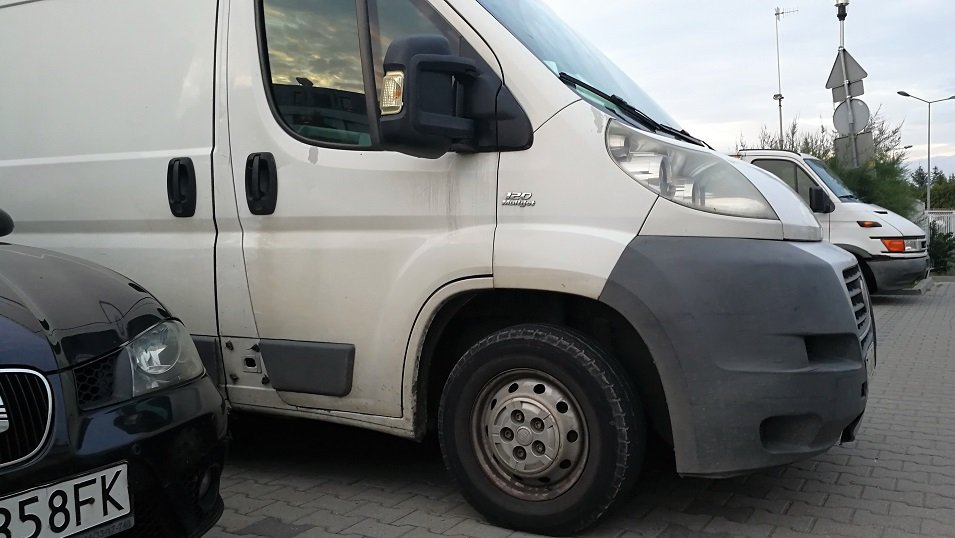 samochód parking bus transport