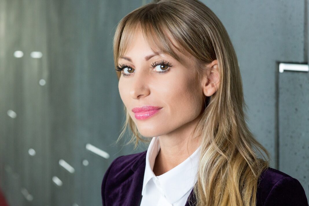 Anna Głowacz, Dyrektor Działu Powierzchni Magazynowych i Logistycznych w AXI IMMO