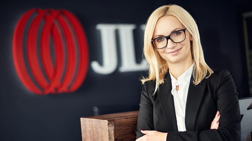 Anna Wysocka, JLL