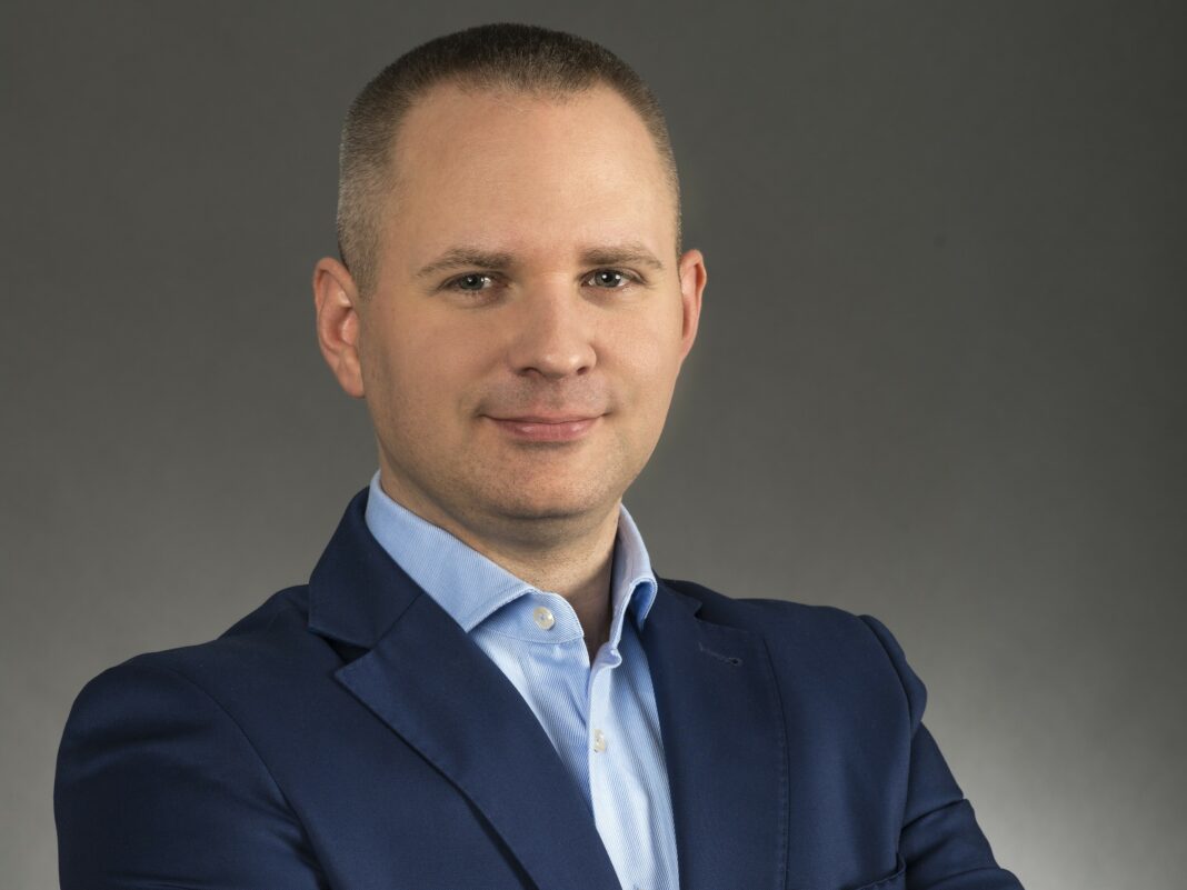 Karol Dziasek CEO Self Learning Solutions