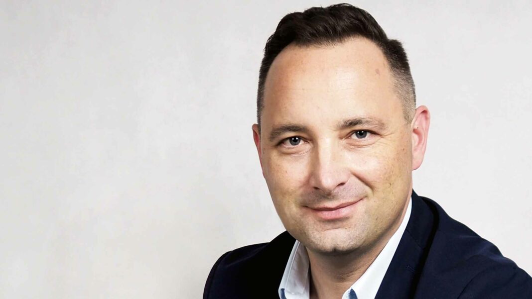 Mariusz Czerwiak, Dyrektor w Dziale Wynajmu Powierzchni Handlowych, JLL