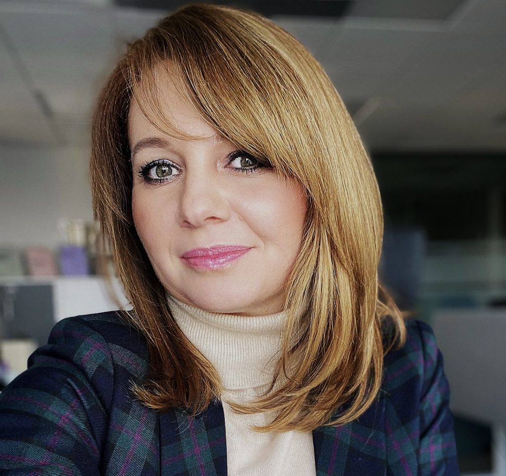agnieszka surowiec INTRUM