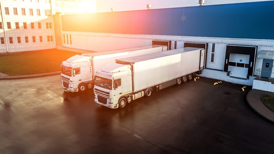 magazyn logistyka transport