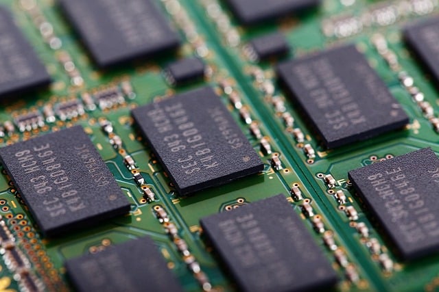 Jakie podzespoły elektroniczne przydadzą się w nowoczesnym domu?