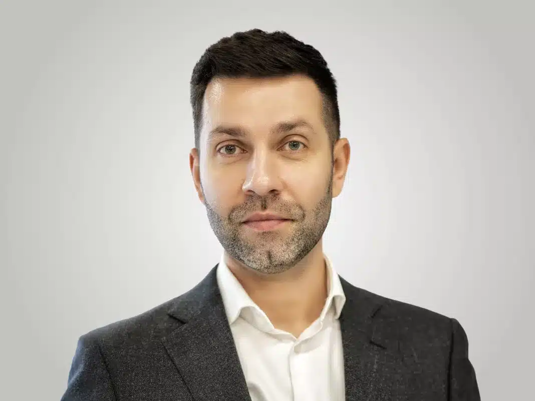 MichaĆ Grabara, dyrektor w dziale rynkĂłw kapitaĆowych w Knight Frank