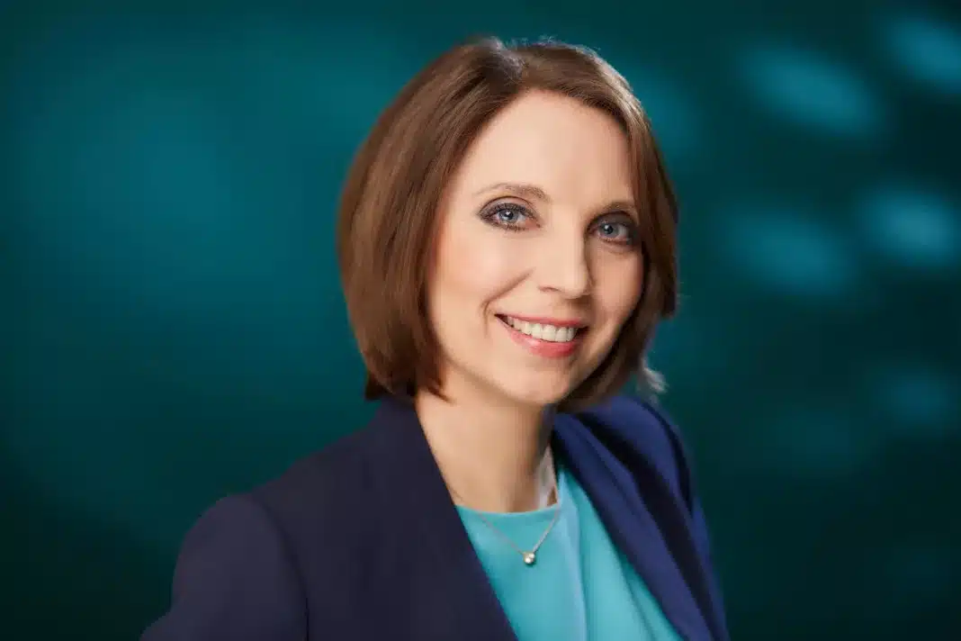 Monika Dobosz, Dom Development