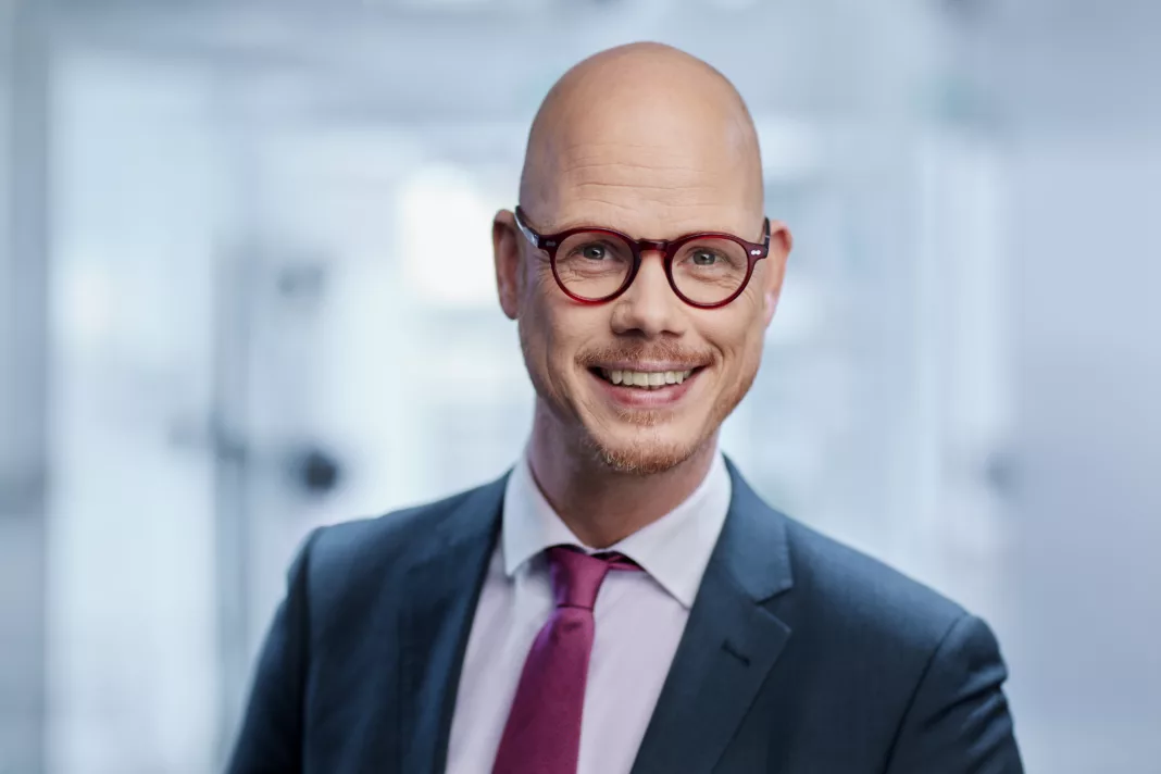 Marco van de Beek, Henkel